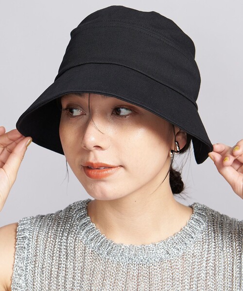 BEAUTY&YOUTH UNITED ARROWS(ビューティーアンドユースユナイテッドアローズ)の「コットン バックベルト バケットハット(ハット・レディース・ブラック/オフホワイト・FREE)」の1枚目の写真