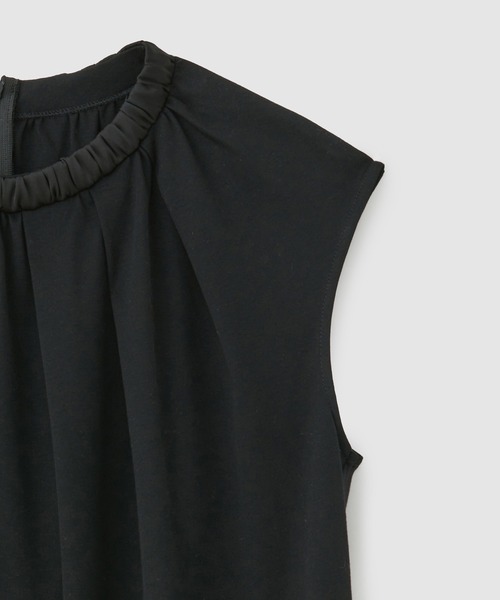 ROPE'（ロペ）の「サテンギャザーネックフレンチスリーブカットソー（Tシャツ/カットソー・レディース・ブラック/ホワイト・FREE）」の6枚目の写真