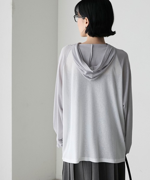 forksy.（フォルクシー）の「【forksy.】シアーラグランフーディーロングTシャツ（Tシャツ/カットソー・レディース・ネイビー系/オフホワイト/ホワイト系/チャコール・FREE）」の2枚目の写真