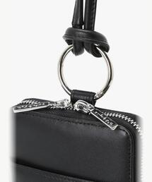 To b. by agnes b.（トゥービーバイアニエスベー）の「レザーミックス