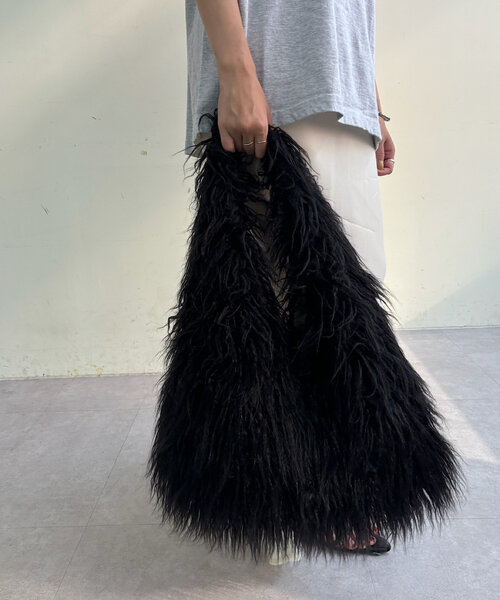 SHENERY（シーナリー）の「ファーバッグ（トートバッグ・レディース・ベージュ/ブラック・FREE）」の5枚目の写真