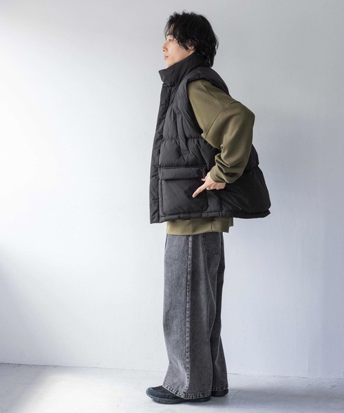 LOWRYS FARM（ローリーズファーム）の「エアサーマルスタンドベスト 116561（ダウンベスト・メンズ・ブルー/ブラック・FREE）」の4枚目の写真