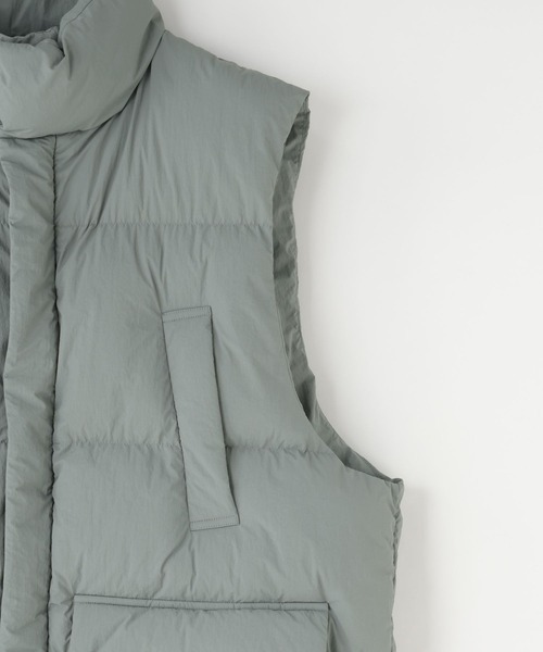 LOWRYS FARM（ローリーズファーム）の「エアサーマルスタンドベスト 116561（ダウンベスト・メンズ・ブルー/ブラック・FREE）」の12枚目の写真