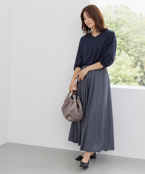 Elura（エルーラ）の「＜レギュラー／低身長サイズ＞艶フレアスカート/136360（スカート・レディース・ブルー系その他6/ベージュ/ライトブルー・FREE/FREE(S)）」の22枚目の写真