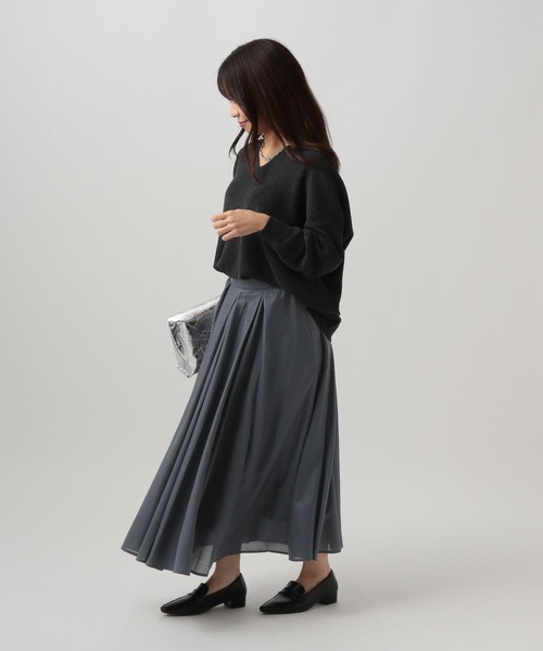 Elura（エルーラ）の「＜レギュラー／低身長サイズ＞艶フレアスカート/136360（スカート・レディース・ブルー系その他6/ベージュ/ライトブルー・FREE/FREE(S)）」の4枚目の写真