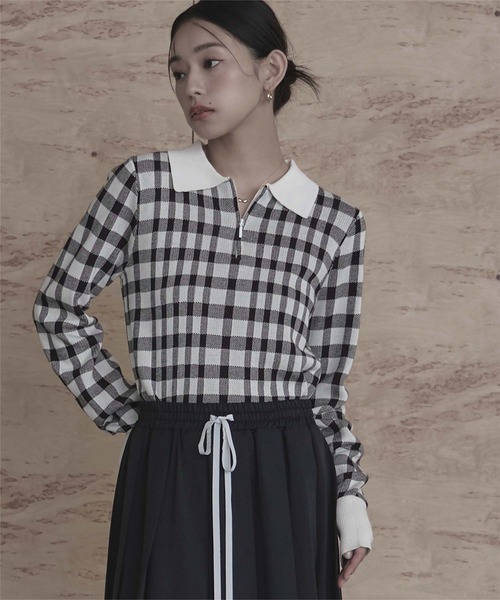 miette(ミエット)の「チェック柄フロントジップポロニット(ニット/セーター・レディース・ホワイト/レッド/ネイビー・FREE)」の2枚目の写真