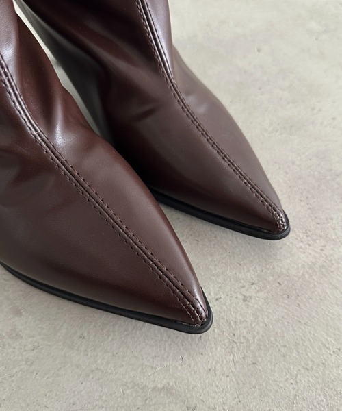 MYMOOD.(マイムード)の「ポインテッドトゥギャザーショートブーツ(ブーツ・レディース・ブラウン/ブラック・24.5cm/23.5cm)」の22枚目の写真