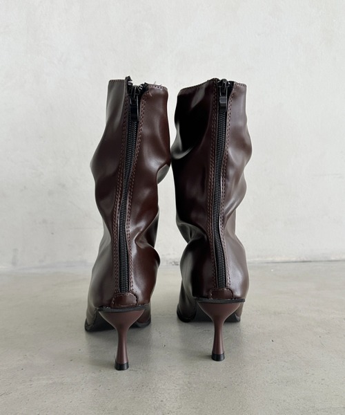 セール】ポインテッドトゥギャザーショートブーツ（ブーツ）｜MYMOOD