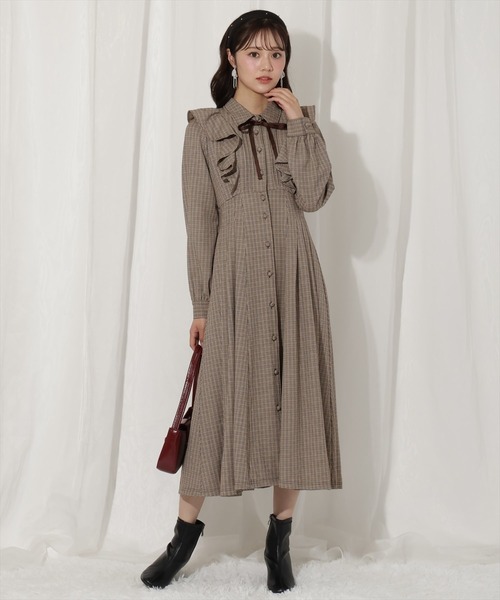 WILLSELECTION（ウィルセレクション）の「【WILLSELECTION定番ワンピ】ラッフルフリルタックウエストシャツワンピース（ワンピース・レディース・ピンク/ブラウン系その他/グレー/ブラウン/ブラック系その他・FREE）」の4枚目の写真