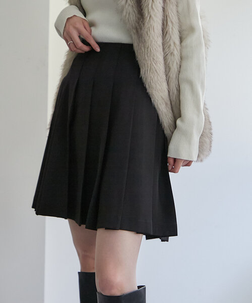 mystic(ミスティック)の「プリーツミニスカート(スカート・レディース・ブラック/ブラウン/チャコールグレー・1/2)」の6枚目の写真