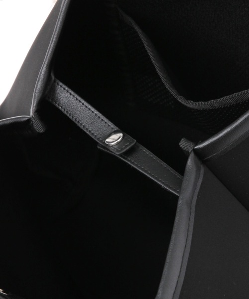 LAKOLE（ラコレ）の「ネオプレーンフロントポケットトートバッグ3 / 253209（トートバッグ・レディース・ブラック/オフホワイト/カーキ・FREE）」の10枚目の写真