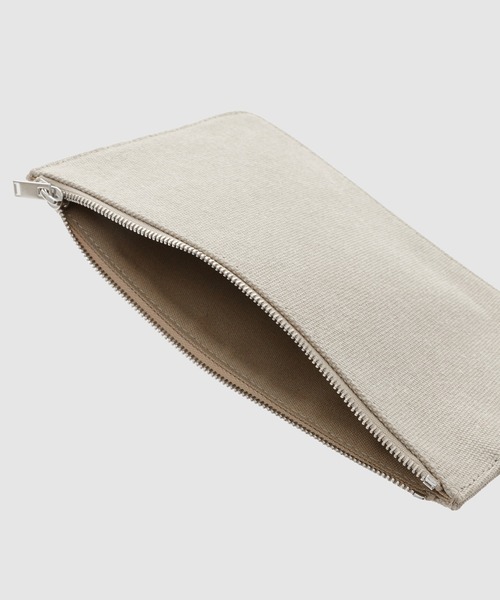 LEMAIRE(ルメール)の「XL CROISSANT BAG(ショルダーバッグ・メンズ・ブラック/ベージュ/ブラウン・ONE SIZE)」の13枚目の写真