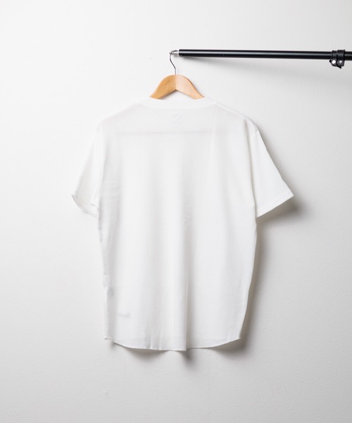 NUMBER (N)INE(ナンバーナイン)の「《FRUIT OF THE LOOMxNUMBER(N)INE》 Henry Neck T(Tシャツ/カットソー・メンズ・ホワイト/ブラック・LARGE/MEDIUM/X-LARGE)」の5枚目の写真