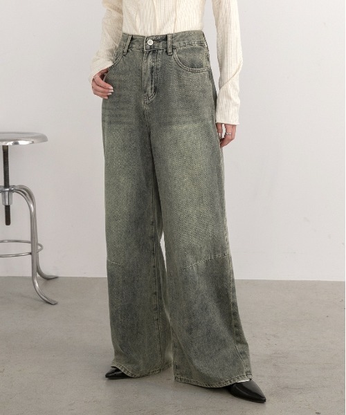 ad thie(アドティエ)の「ニータック ルーズフィットデニム(デニムパンツ・レディース・ブルー/ライトブルー・SMALL/MEDIUM)」の13枚目の写真