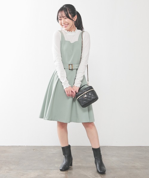 Honeys(ハニーズ)の「ベルト付ミニジャンスカ(ジャンパースカート・レディース・ベージュ/ミント/杢グレー/ブラック・L/M/S/SS)」の7枚目の写真