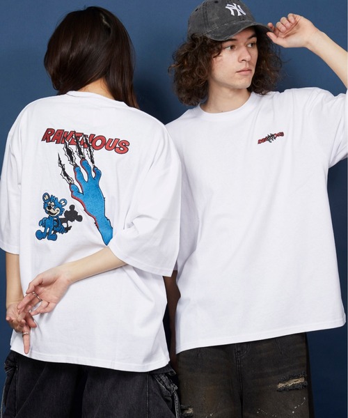 unrelaxing（アンリラクシング）の「オーバーサイズ  刺繍 Tシャツ 綿100％ /embroidery oversize T-shirt（Tシャツ/カットソー・メンズ・ホワイト系6/ホワイト系7/ホワイト系8/ホワイト/ブラック/その他/その他3/その他6/ブラック系その他2/ブラック系その他3/その他19/その他20/ブラック×ブルー/その他17/その他10/ブラック×レッド/ホワイト系2/ホワイト系4/ホワイト系/ホワイト系1/ブラック系その他4/ブラック系その他6/ライトブラック/ブラック系1/ブラック系3/その他8/ホワイト系9/スミクロ/ブラック系その他7/ブラック系/その他1/その他5/その他11/その他14/その他15/その他16/その他18/ホワイト系3/ホワイト系5/ブラック系その他/ブラック系2/その他4/その他7/その他9/その他12/その他21・SMALL/MEDIUM/LARGE/X-LARGE）」の7枚目の写真