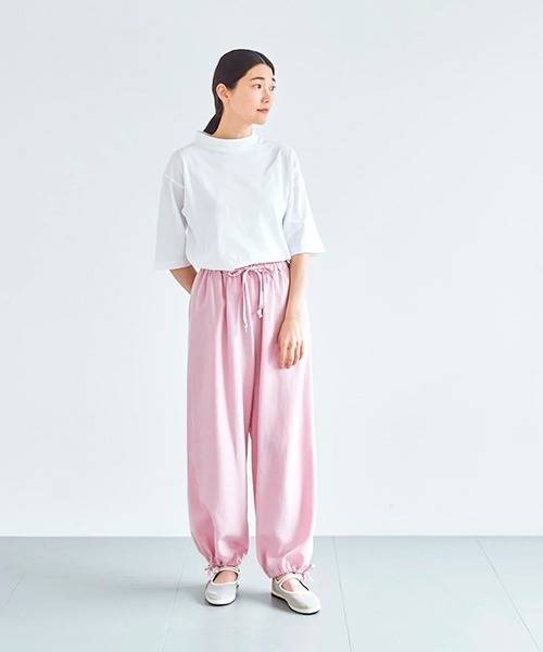 ata(アタ)の「ata pants 2. / テンセルリネン 裾絞りパンツ(その他パンツ・レディース・アイボリー/ピンク/ブラック・MEDIUM)」の7枚目の写真