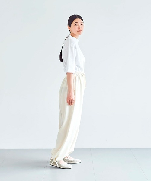 ata(アタ)の「ata pants 2. / テンセルリネン 裾絞りパンツ(その他パンツ・レディース・アイボリー/ピンク/ブラック・MEDIUM)」の16枚目の写真