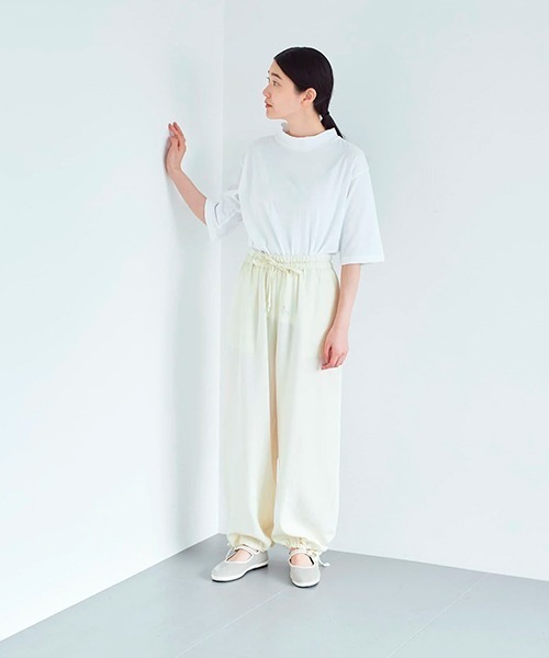 ata(アタ)の「ata pants 2. / テンセルリネン 裾絞りパンツ(その他パンツ・レディース・アイボリー/ピンク/ブラック・MEDIUM)」の20枚目の写真