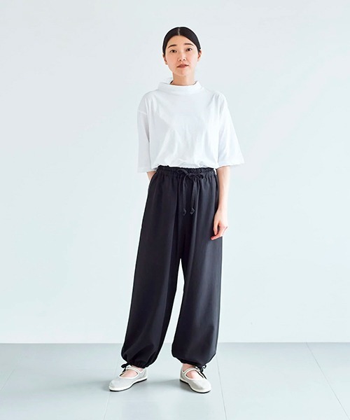 ata(アタ)の「ata pants 2. / テンセルリネン 裾絞りパンツ(その他パンツ・レディース・アイボリー/ピンク/ブラック・MEDIUM)」の6枚目の写真
