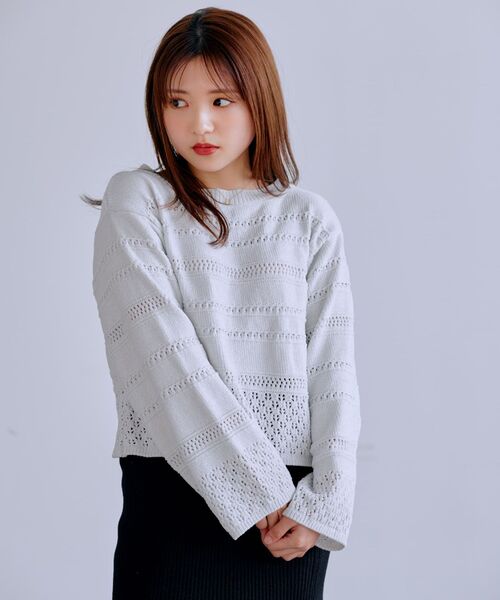 COHINA（コヒナ）の「ラメモールアイレットボーダーニット 【低身長・小柄女性】（ニット/セーター・レディース・ネイビー/パープル/ホワイト・ONE SIZE）」の4枚目の写真