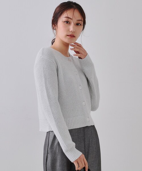 OPAQUE.CLIP（オペークドットクリップ）の「ラメヤーンニットカーディガン【洗濯機洗い可】（カーディガン/ボレロ・レディース・ブルー系5/シルバー系5/ゴールド系5・38/42/40）」の21枚目の写真