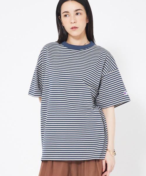 Champion(チャンピオン)の「【WEB限定】Champion ボーダー Tシャツ(Tシャツ/カットソー・レディース・ブラウン/ネイビー・フリー)」の2枚目の写真