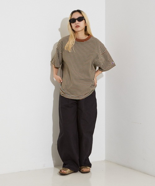 Champion(チャンピオン)の「【WEB限定】Champion ボーダー Tシャツ(Tシャツ/カットソー・レディース・ブラウン/ネイビー・フリー)」の5枚目の写真