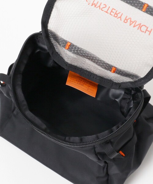 BEAMS BOY(ビームスボーイ)の「MYSTERY RANCH / MISSION PACKING CUBE S(ポーチ・レディース・ブラック/ホワイト・ONE SIZE)」の8枚目の写真