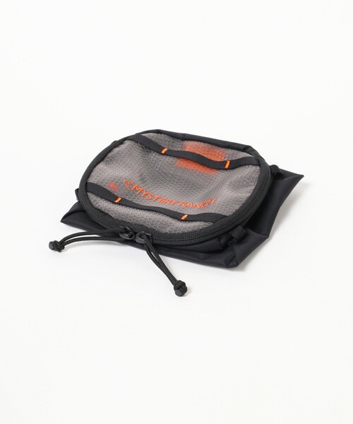 BEAMS BOY(ビームスボーイ)の「MYSTERY RANCH / MISSION PACKING CUBE S(ポーチ・レディース・ブラック/ホワイト・ONE SIZE)」の9枚目の写真