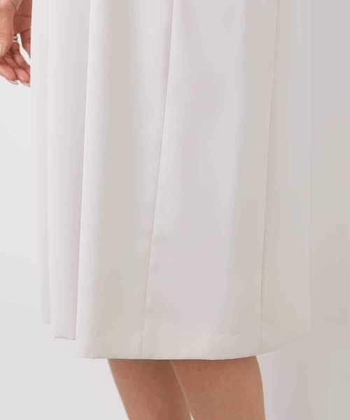 MICHEL KLEIN(ミッシェル・クラン)の「袖口パールワンピース(ワンピース・レディース・ブラック/グレー・38)」の8枚目の写真