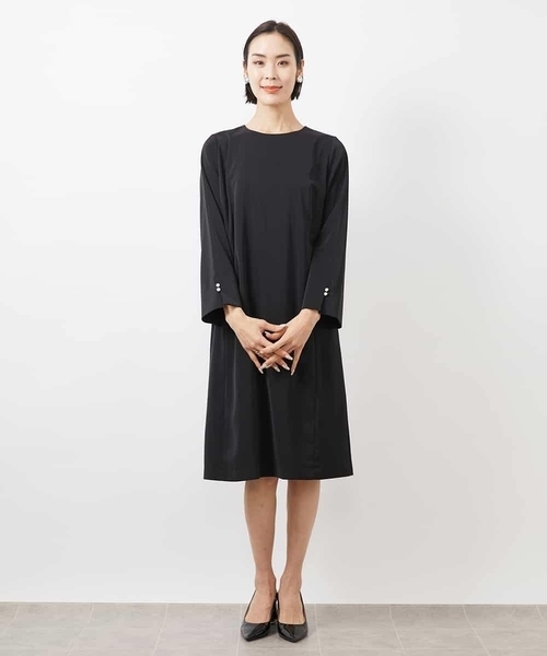 MICHEL KLEIN(ミッシェル・クラン)の「袖口パールワンピース(ワンピース・レディース・ブラック/グレー・38)」の18枚目の写真