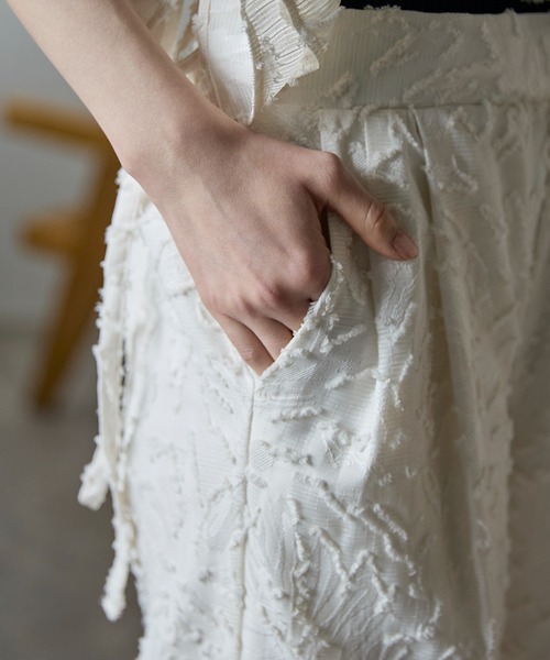 each（イーチ）の「フリンジジャガードタックパンツ（その他パンツ・レディース・ブラック/アイボリー・FREE）」の4枚目の写真