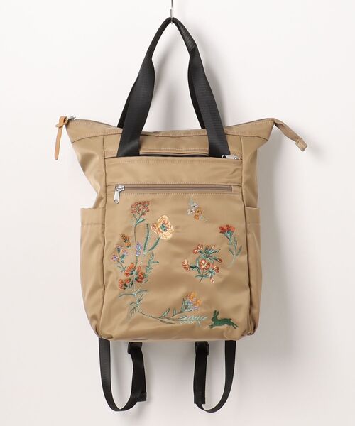 SUPER HAKKA（スーパーハッカ）の「「glanta」シークレットフォレスト刺繍リュック＆トートバッグ（バックパック/リュック・レディース・ブラック/キャメル/チャコール・FREE）」の3枚目の写真