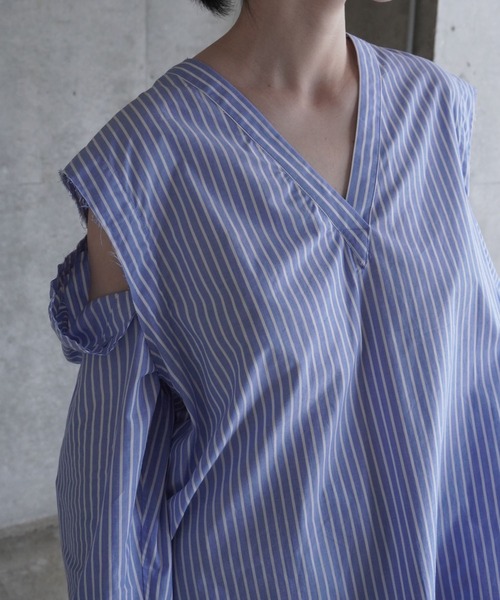 k3&co.（ケイスリーアンドコー）の「V NECK SHIRT（シャツ/ブラウス・レディース・ホワイト/ストライプ・ONE SIZE）」の13枚目の写真