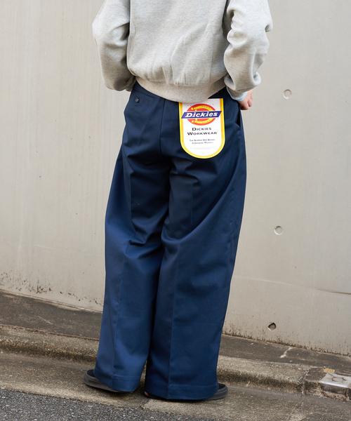 OUTDOOR PRODUCTS（アウトドアプロダクツ）の「Dickies/ディッキーズ別注2タックワイドパンツ（スラックス・レディース・ネイビー/ブラウン/カーキ・SMALL/X-SMALL/LARGE/MEDIUM）」の7枚目の写真