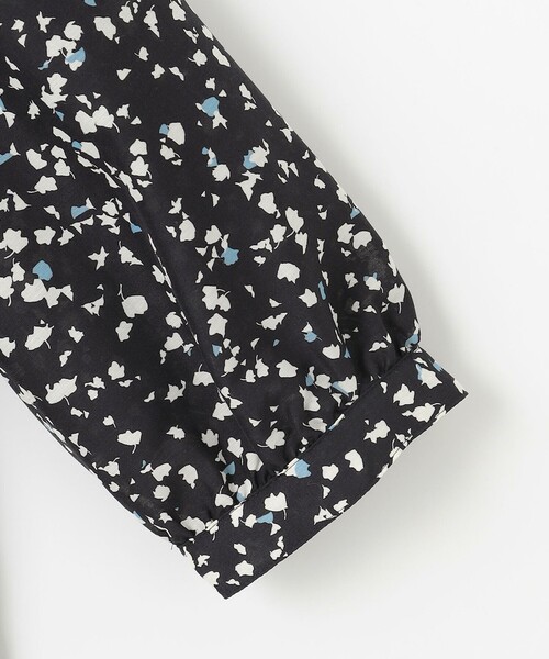 J.PRESS Ladies(J.プレス レディス)の「【洗える】スパンローンフラワープリント クルーネック ブラウス(シャツ/ブラウス・レディース・アイボリー系5/ネイビー系5・XS)」の11枚目の写真