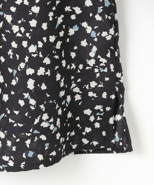 J.PRESS Ladies(J.プレス レディス)の「【洗える】スパンローンフラワープリント クルーネック ブラウス(シャツ/ブラウス・レディース・アイボリー系5/ネイビー系5・XS)」の13枚目の写真