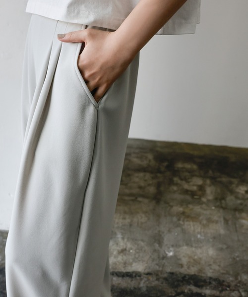 select MOCA（セレクトモカ）の「【丈長め】洗えるカットジョーゼットタックパンツ（スラックス・レディース・ブルー/ライトグレー/ブラック・SMALL/MEDIUM）」の12枚目の写真