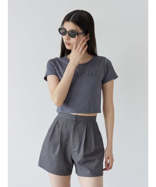 MURUA(ムルーア)の「パッチステッチクロップドT(Tシャツ/カットソー・レディース・ホワイト/ピンク/レッド/ダークグレー/ブルー・FREE)」の8枚目の写真