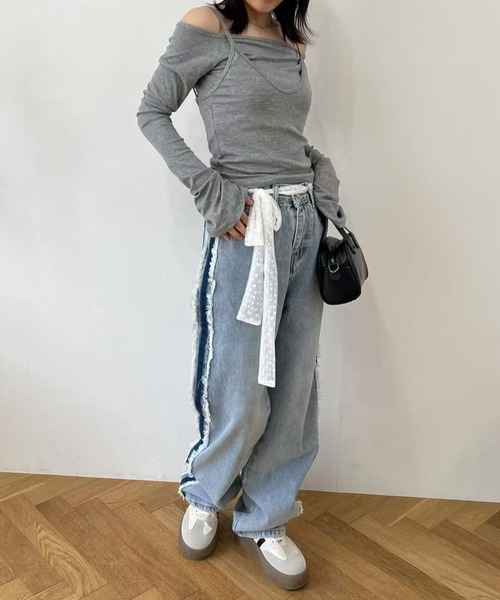 mebole(メボレ)の「サイドラインデニムパンツ(デニムパンツ・レディース・ブルー・LARGE/MEDIUM)」の9枚目の写真