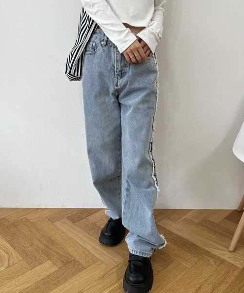 mebole(メボレ)の「サイドラインデニムパンツ(デニムパンツ・レディース・ブルー・LARGE/MEDIUM)」の7枚目の写真
