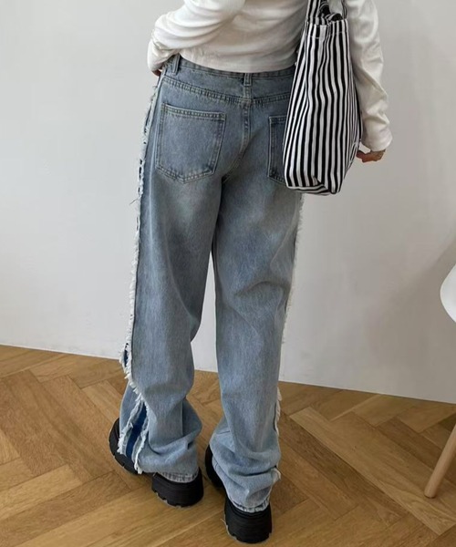 mebole(メボレ)の「サイドラインデニムパンツ(デニムパンツ・レディース・ブルー・LARGE/MEDIUM)」の4枚目の写真