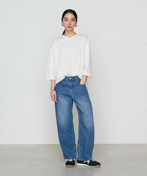 COMME CA（コムサ）の「36Gポリエステル／レーヨン天竺 Vネックカットソー（Tシャツ/カットソー・レディース・グレー/ホワイト/チャコール・FREE）」の6枚目の写真