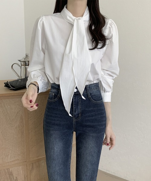 Miniministore(ミニミニストア)の「ボウタイブラウスリボンタイシャツブラウス(シャツ/ブラウス・レディース・ホワイト/ブラック/ベージュ/ブルー・FREE)」の2枚目の写真
