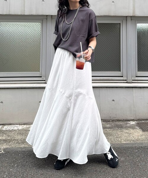 fredy emue（フレディエミュ）の「【新色追加！】ベーシッククロップド丈Tシャツ（Tシャツ/カットソー・レディース・チャコールグレー/ライトグレー/オフホワイト/ベビーピンク/ネイビー/グレイッシュベージュ・38）」の20枚目の写真