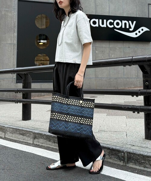 fredy emue（フレディエミュ）の「【新色追加！】ベーシッククロップド丈Tシャツ（Tシャツ/カットソー・レディース・チャコールグレー/ライトグレー/オフホワイト/ベビーピンク/ネイビー/グレイッシュベージュ・38）」の17枚目の写真