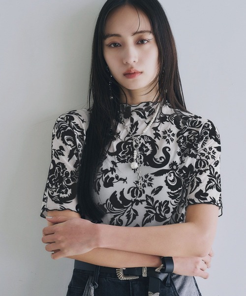 HARE(ハレ)の「フラワーフロッキートップス(HARE)(Tシャツ/カットソー・レディース・グレー/ホワイト/ブラック・FREE)」の13枚目の写真