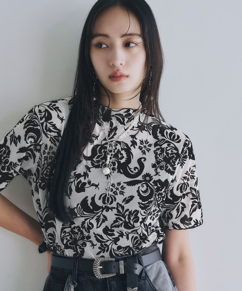 HARE(ハレ)の「フラワーフロッキートップス(HARE)(Tシャツ/カットソー・レディース・グレー/ホワイト/ブラック・FREE)」の14枚目の写真