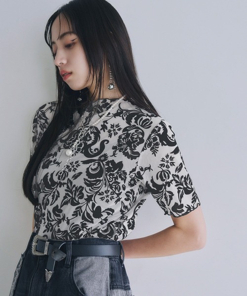 HARE(ハレ)の「フラワーフロッキートップス(HARE)(Tシャツ/カットソー・レディース・グレー/ホワイト/ブラック・FREE)」の16枚目の写真